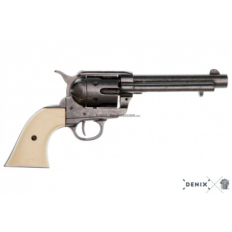 Revólver Colt Peacemaker calibre 45 5½". Prata. punho marfim