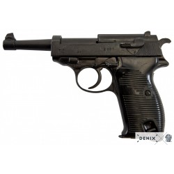 Réplica Detallada de la Walther P38