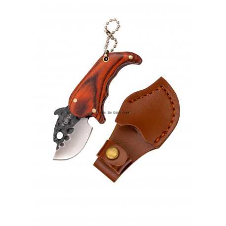 THIRD Navaja 10020C, Mango de ABS con decoración de Ciervo, Hoja de Acero INOX de 9.5 cm.