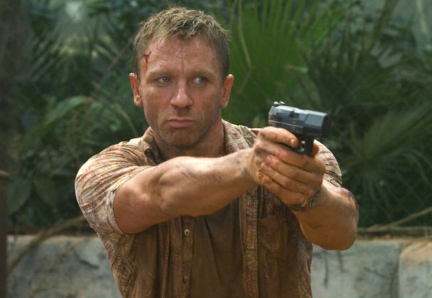 ga005-walther-p99-daniel-craig.jpg